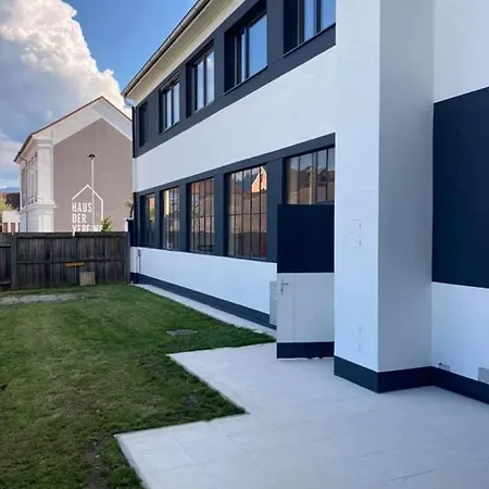 Tb1 Apartment